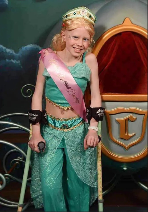 "Побачимося на небесах": прощання 10-річної дівчинки з дідусем розчулило цілий світ